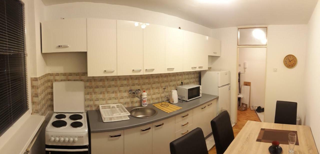 Apartment Ambrela 2 Sarajevo Luaran gambar